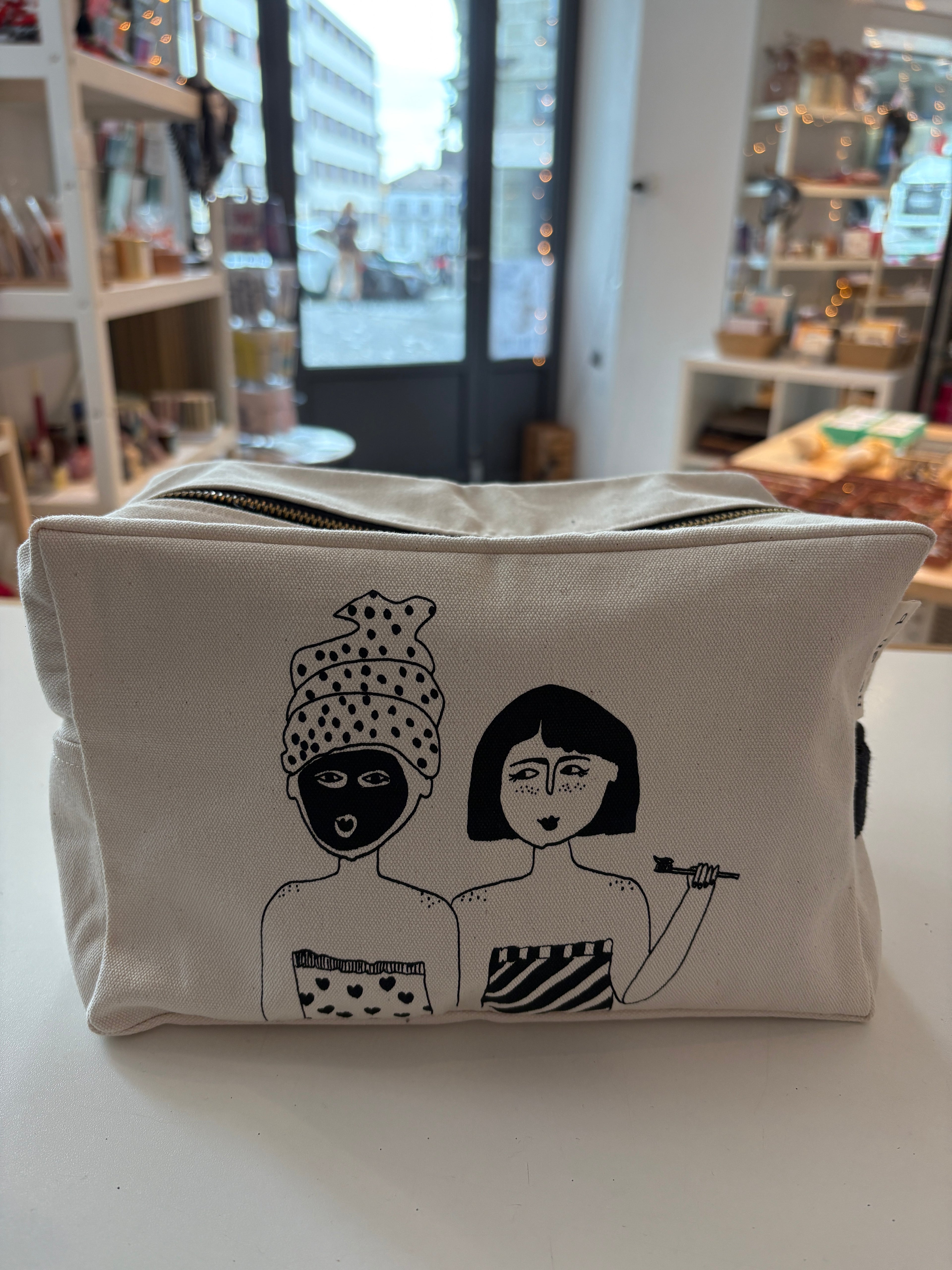 HELEN B Trousse de toilette