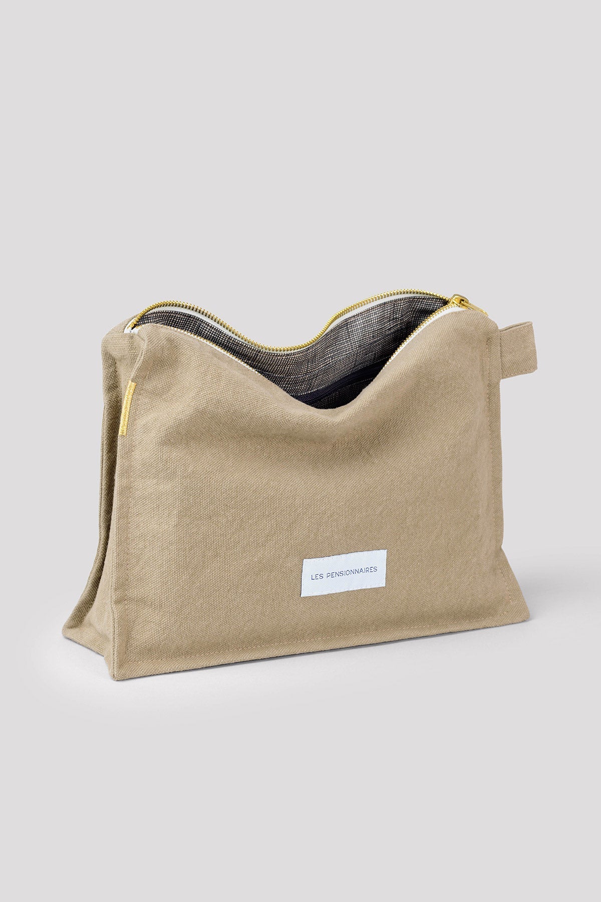 LES PENSIONNAIRES Trousse de toilette