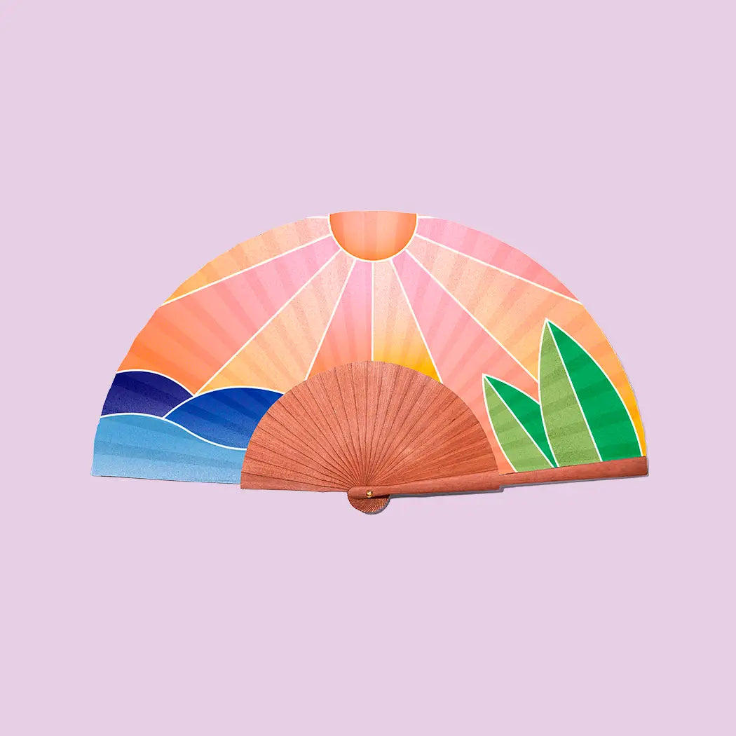 A FAN OF Eventail Golden Hour