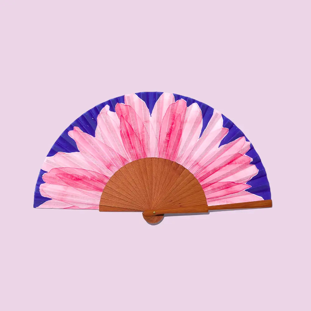 A FAN OF Eventail Pink Power
