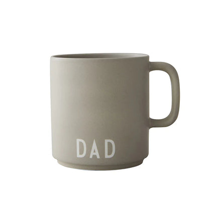 DESIGN LETTERS Tasse Dad Gris