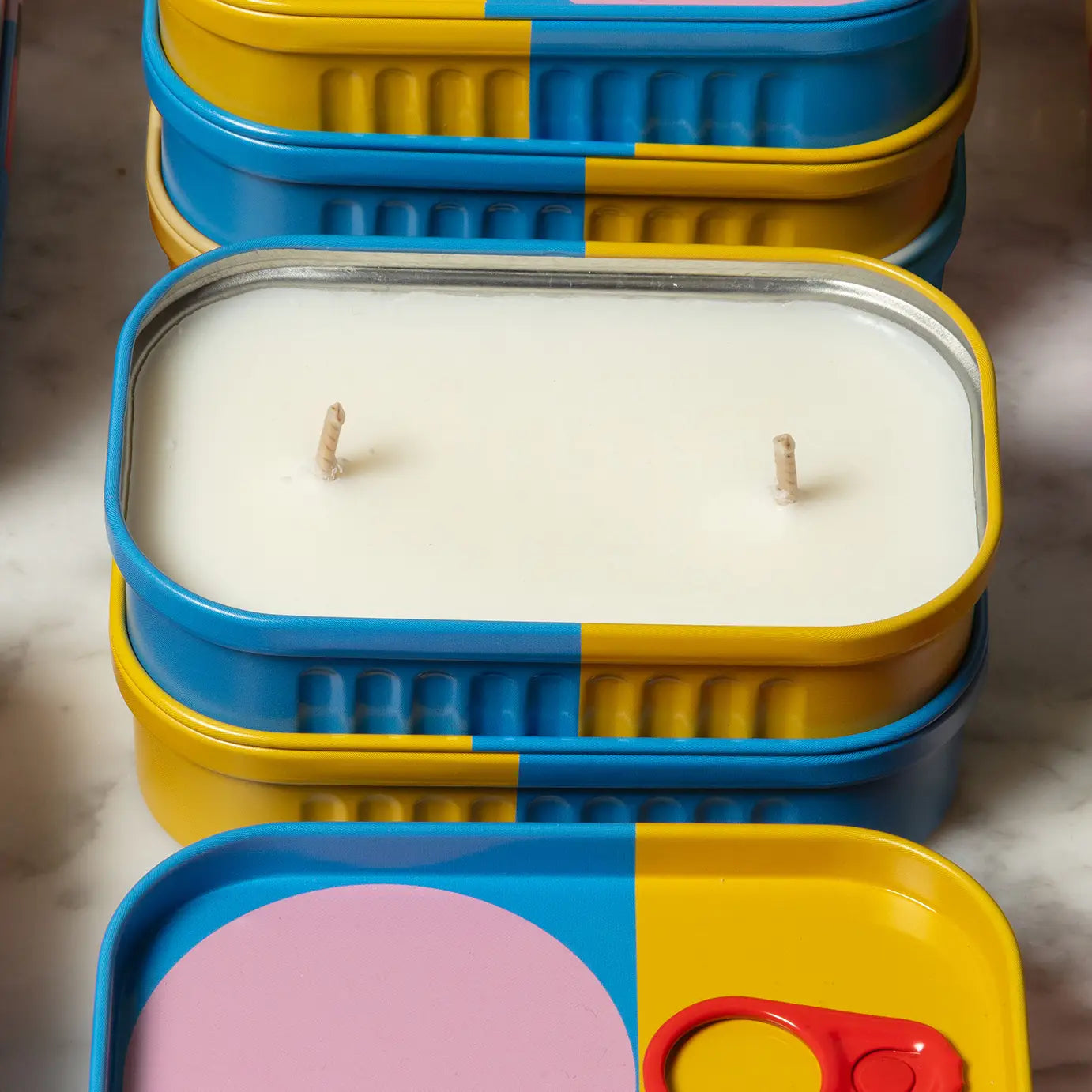 BLOCK DESIGN Bougie I Love You en boîte métallique